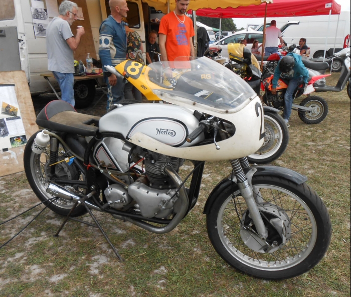 Cafe racer Montlhery Paris France motorcycle tour -